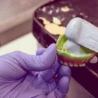 Yrityksen 4 kuva ERIKOISHAMMASTEKNIKKO KAI ILKKA OY Hammasproteesien, keinohampaiden ym. valmistus  Oulu 14