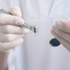 Yrityksen 3 kuva HAMMASLABORATORIO AKI PÄRNÄNEN Hammasproteesien, keinohampaiden ym. valmistus  Kuopio 15