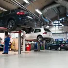 Yrityksen 9 kuva MALMINKARTANON AUTOHUOLTO OY Moottoriajoneuvojen huolto ja korjaus (pl. renkaat)  Helsinki 18