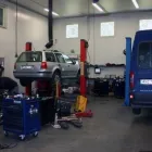 Yrityksen 2 kuva PIRKANMAAN AUTOHUOLTO OY Moottoriajoneuvojen huolto ja korjaus (pl. renkaat)  Lempäälä 11