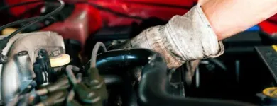 Yrityksen 1 kuva AUTOKORJAAMO JARI NAULAPÄÄ KY Moottoriajoneuvojen huolto ja korjaus (pl. renkaat)  Järvenpää 18