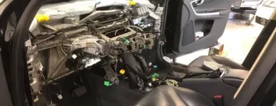 Yrityksen 5 kuva HELSINKI AUTOKORJAAMO  Helsinki 18