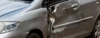 Yrityksen 1 kuva JAK-AUTO KOLARIKORJAAMO JA AUTOMAALAAMO Moottoriajoneuvojen huolto ja korjaus (pl. renkaat)  Kuopio 15