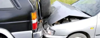 Yrityksen 2 kuva JAK-AUTO KOLARIKORJAAMO JA AUTOMAALAAMO Moottoriajoneuvojen huolto ja korjaus (pl. renkaat)  Kuopio 15