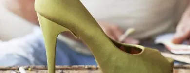 Yrityksen 3 kuva JALKINEKORJAAMO PS SUUTARIT OY Jalkineiden ja nahkatavaroiden korjaus  Kuopio 15