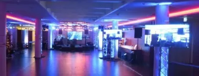 Yrityksen 6 kuva JUHLATILA ESPOON TALLI Muualla luokittelemattomat rahoituspalvelut (pl. vakuutus- ja eläkevakuutustoiminta)  Espoo 18