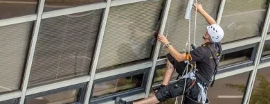 Yrityksen 3 kuva KIRKASLASI Kiinteistöjen siivous  Helsinki 18