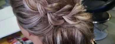 Yrityksen 2 kuva PARTURI-KAMPAAMO WELLHOTTARET  Oulu 14