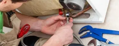 Yrityksen 2 kuva PETTERI PYHÄHUHTA TMI Lämpö-, vesijohto- ja ilmastointiasennus  Riihimäki 06