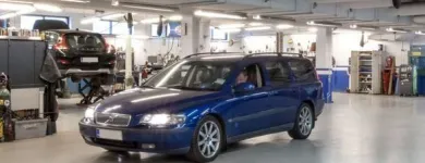 Yrityksen 5 kuva RJV AUTOHUOLTO OY HELSINKI Muu maaliikennettä palveleva toiminta  Helsinki 18