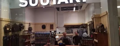 Yrityksen 2 kuva SUUTARIMAAILMA OY Jalkineiden ja nahkatavaroiden korjaus  Helsinki 18