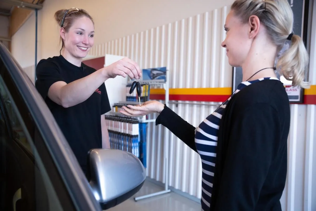 Yrityksen 2 kuva CARGLASS