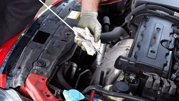 Yrityksen 1 kuva HSV AUTOHUOLTO OY - AD-AUTOKORJAAMO